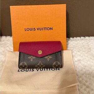 Louis Vuitton Compact Credit Card wallet in Monogram and Frusia. LIKE NEW ✨